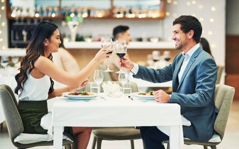 Dating vs Relationship: 15 Essential Differences to Understand