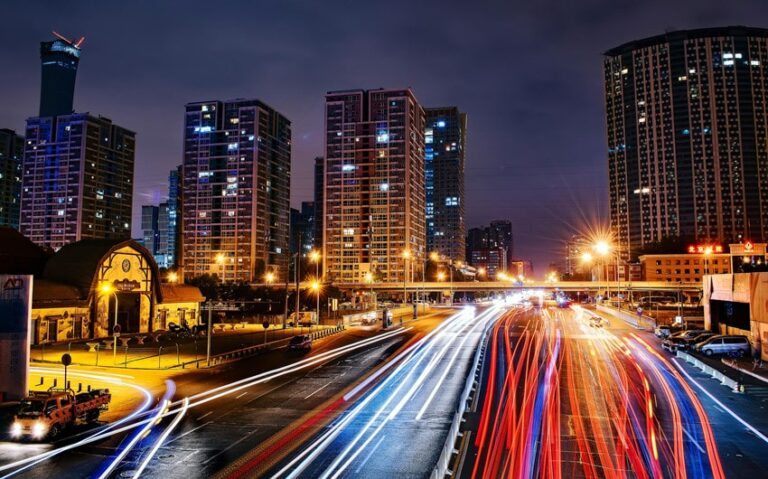 Smart Cities and Minority Entrepreneurs: Opportunities in the Future of Urban Innovation